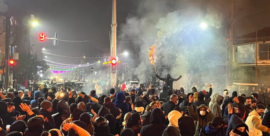 Протести в Ірані - як Росія сприяє репресіям - дослідження ЗМІ Протести в Ірані