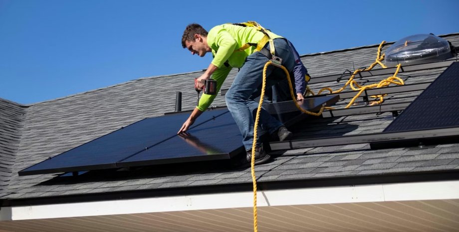 Демонтаж сонячних панелей