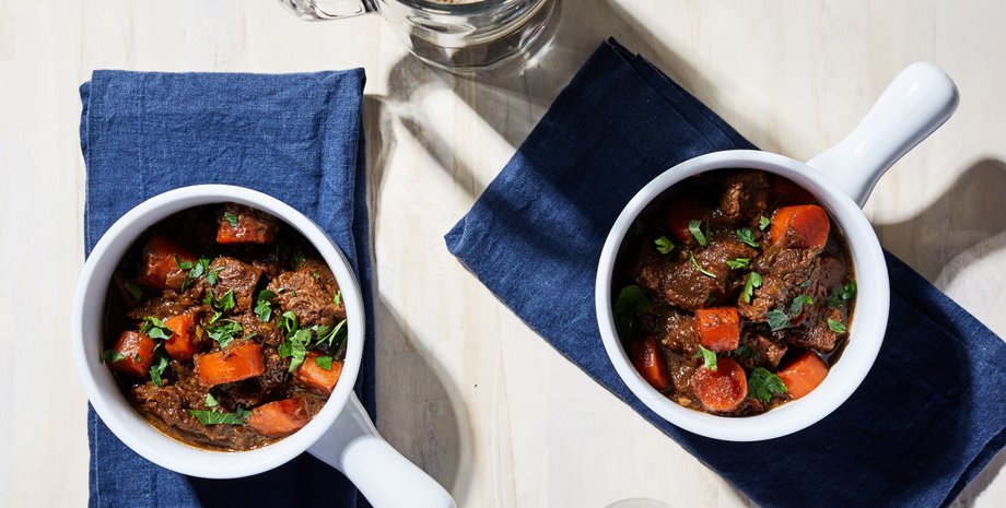 Говядина по-бургундски, французская кухня, простой рецепт, рецепт говядины, как приготовить говядину