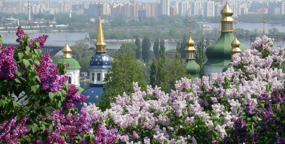 Киев, вид на левый берег Днепра