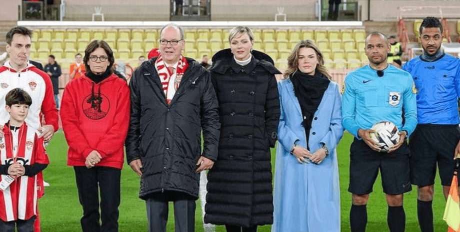 Князь Монако Альбер и княгиня Шарлен, княгиня монако, княгиня монако шарлен стиль, стильное пальто, Вurberry