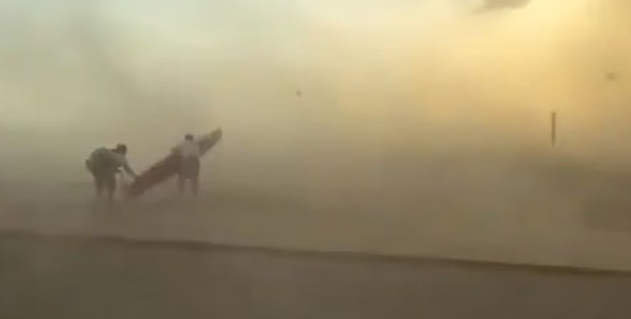 Отдыхающие в панике покидали пляжи