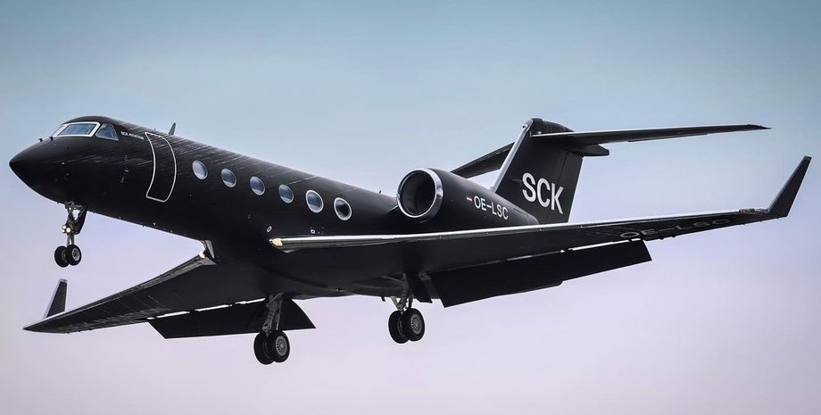 частный самолет, G450 Gulfstream, черный самолет