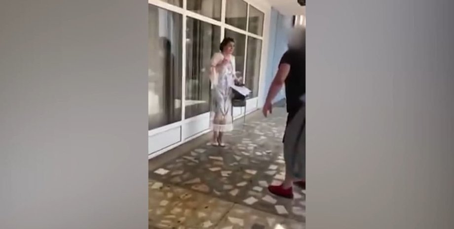 нападение, ЧП на выпускном, облил фекалиями преподавателя