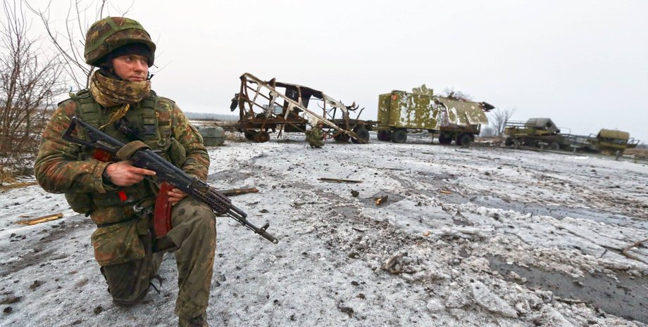 Воин АТО в Донбассе / Фото: Facebook.com/sergei.loiko