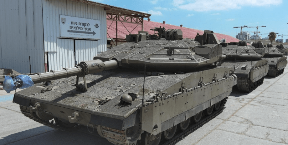 El tanque ha recibido los últimos sistemas de control y protección, por ejemplo,...