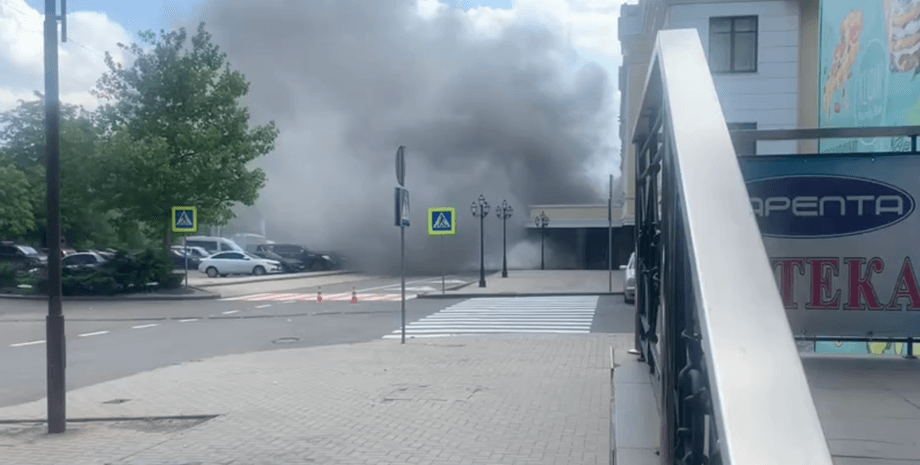 драмтеатр донецк, донецк драмтеатр, донецкий драмтеатр, донбасс палас