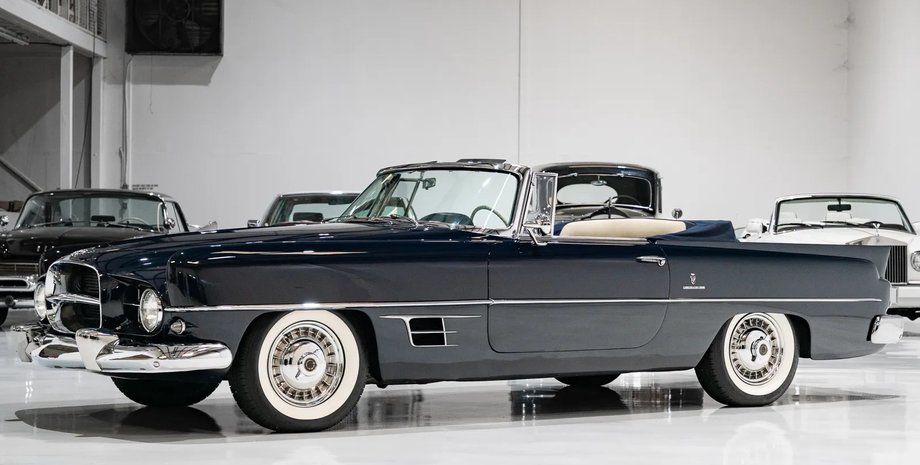 Dual-Ghia, Dual-Ghia 1957, Френк Сінатра, авто Френка Сінатри