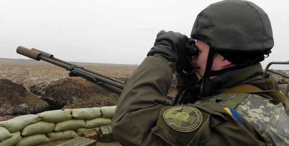 військовий, україна