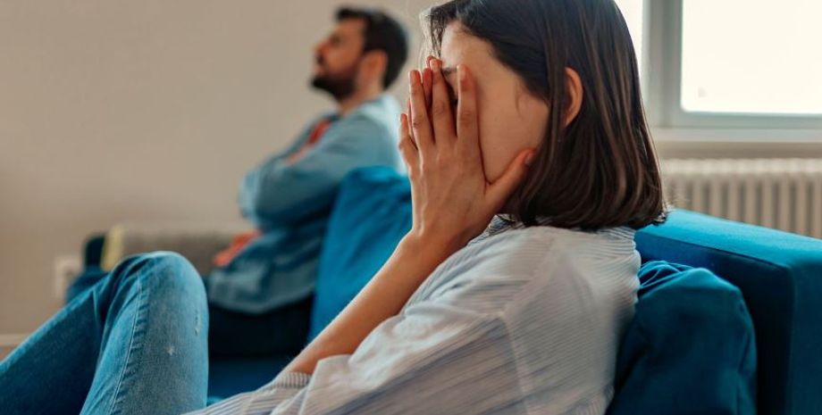 Свекровь решила поехать в отпуск вместе с сыном и его невестой, подробности истории, курьезы, приколы