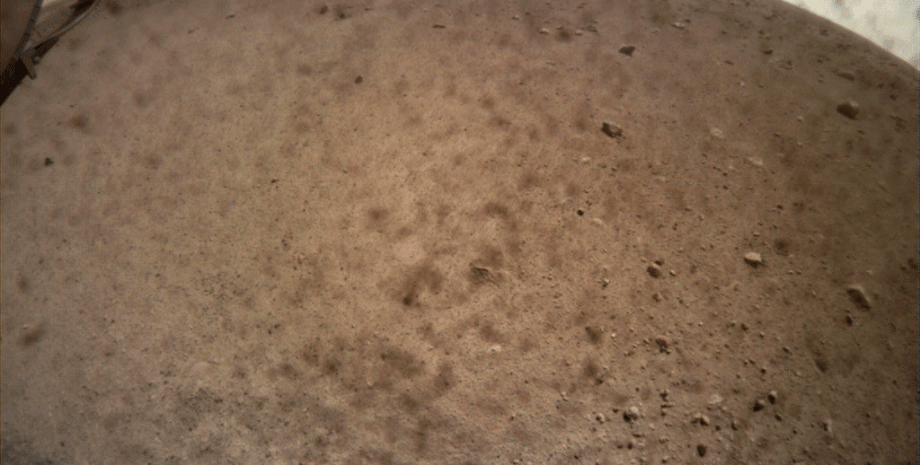Фото, сделанное зондом InSight 30 ноября 2018 года. NASA/JPL-Caltech.