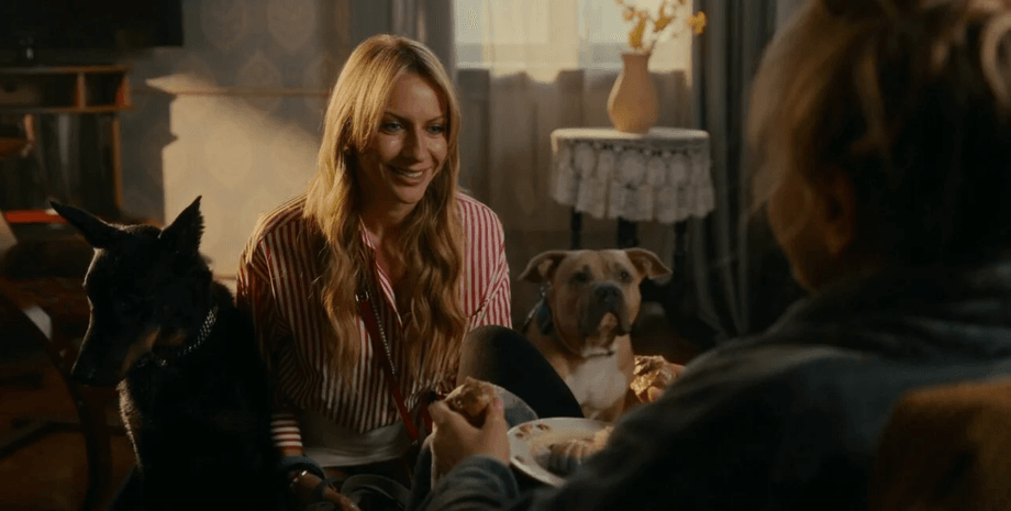 Леся Никитюк в фильме Песики 2025 фото