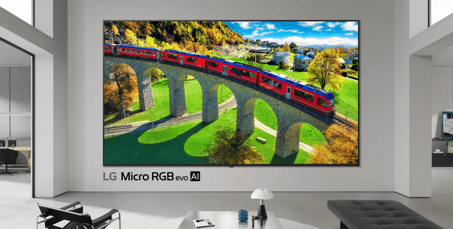 Телевізор LG Micro RGB evo на стіні