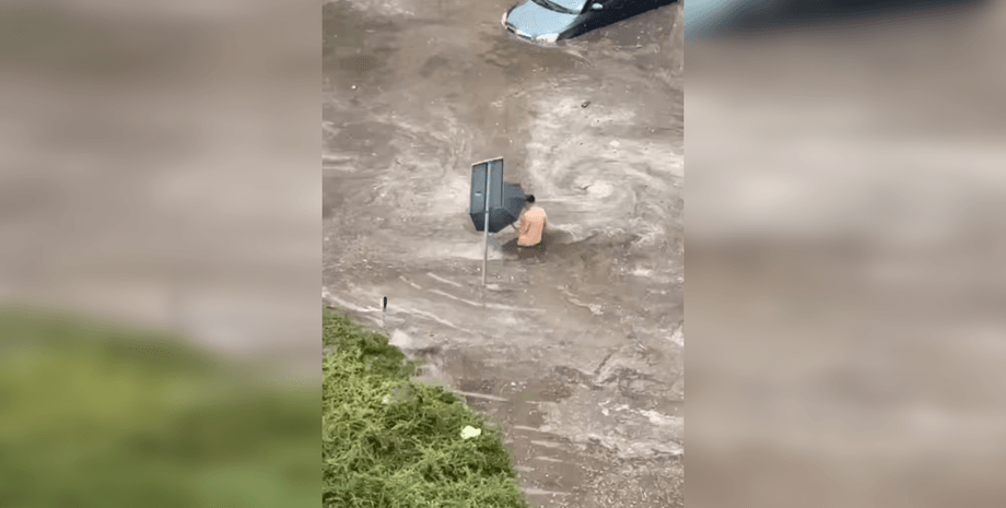 Негода у Києві 6 серпня затопила вулиці