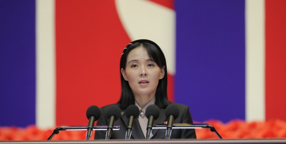 Ким Йо Чжон Ким Ё Чжон, сестра Ким Чен Ына.