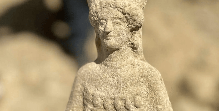 Знайдені на Сицилії фігури