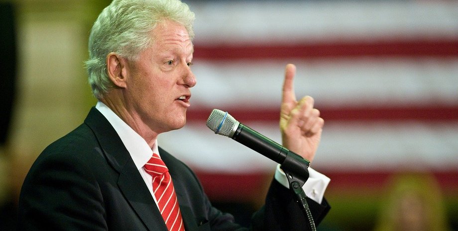 75-летний Билл Клинтон был госпитализирован в реанимацию