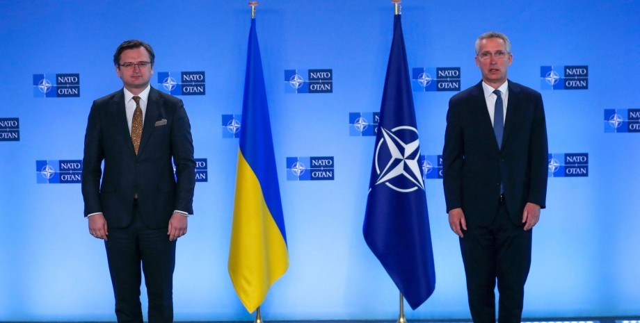 НАТО, ЄС, Україна, Дмитро Кулеба, тристороння зустріч, переговори у Брюсселі
