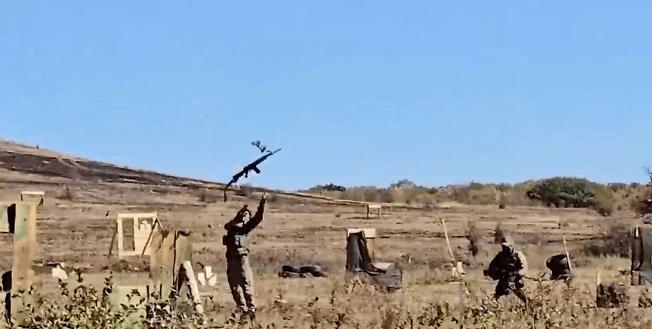 Российский солдат, бпла, дрон, fpv дрон