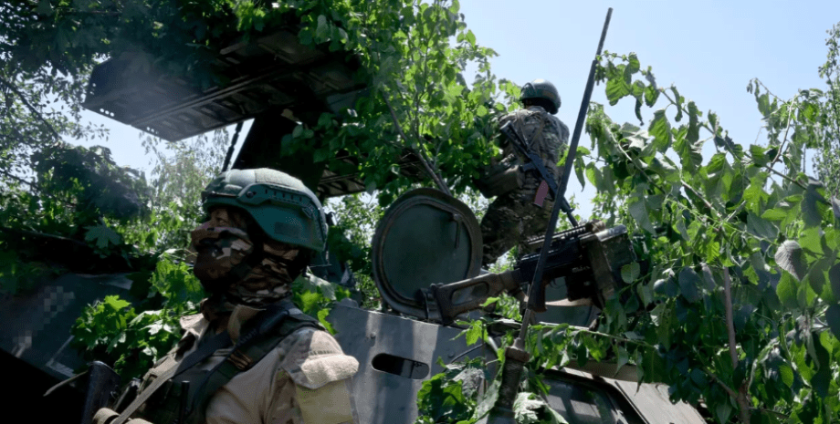 Nach Angaben der Major der Nationalgarde Dmitry Kozhubenko machen die ukrainisch...