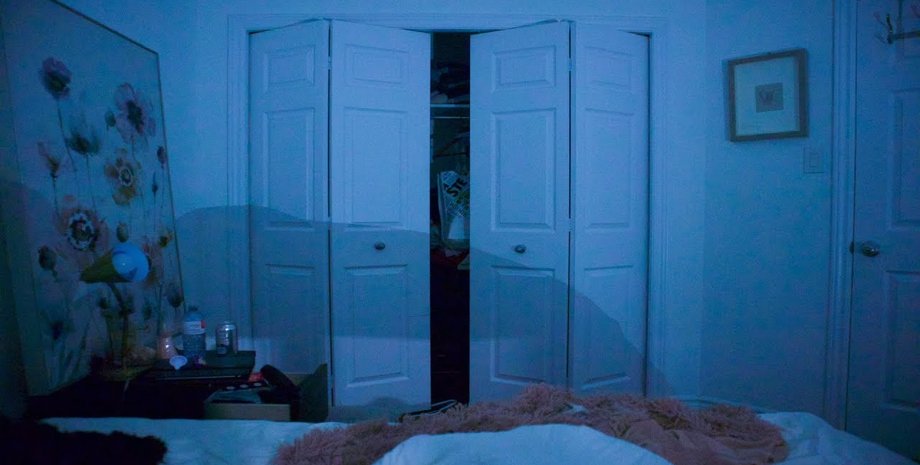 Шкаф, шкаф в комнате, тайная комната, скрытое помещение, шкаф с секретом, соцсети, иллюстративное фото, неожиданная находка,