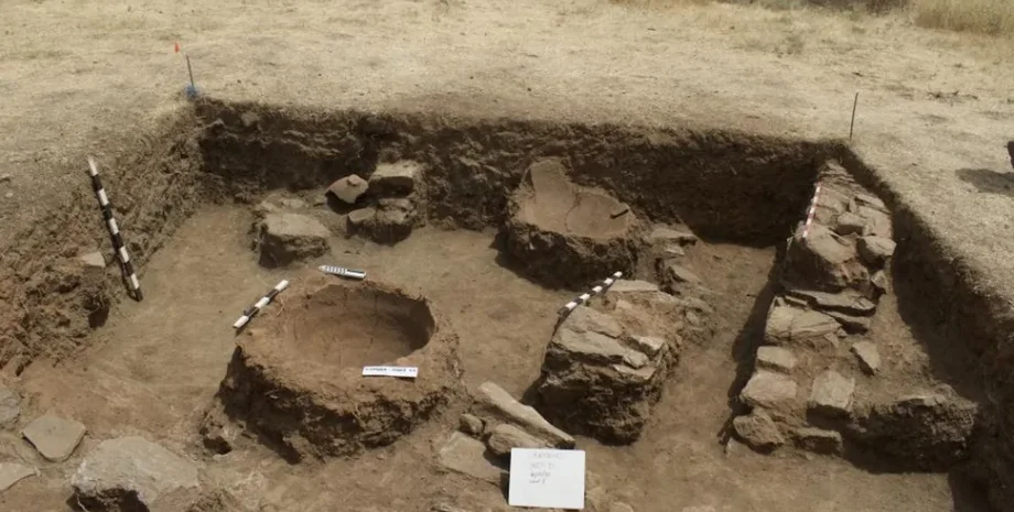 розкопки північна македонія артефакти археологія