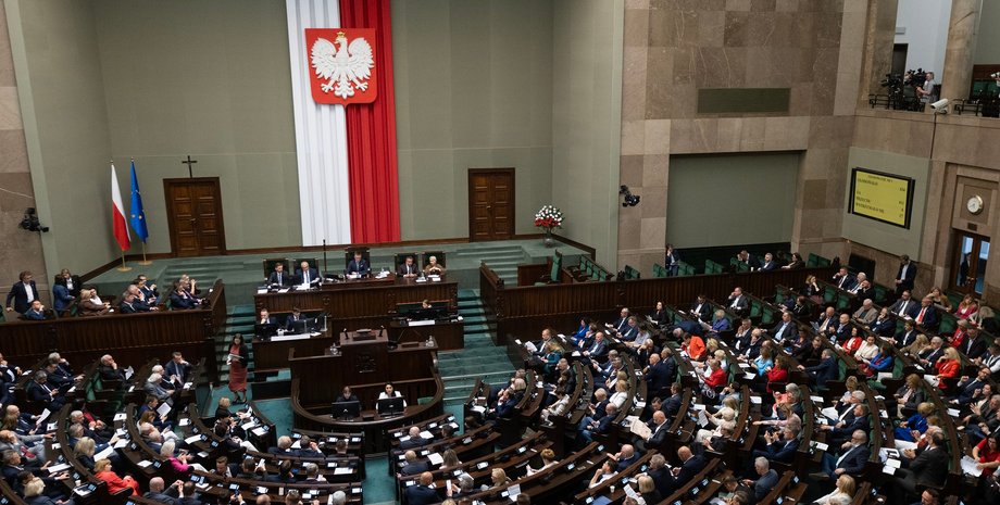 Сейм Польши принял День памяти жертв Волынской трагедии