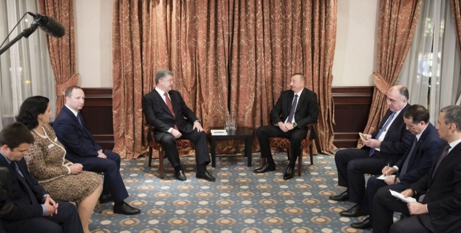 Петр Порошенко и Ильхам Алиев / Фото: president.gov.ua