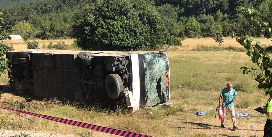 автобус с украинскими туристами, турция