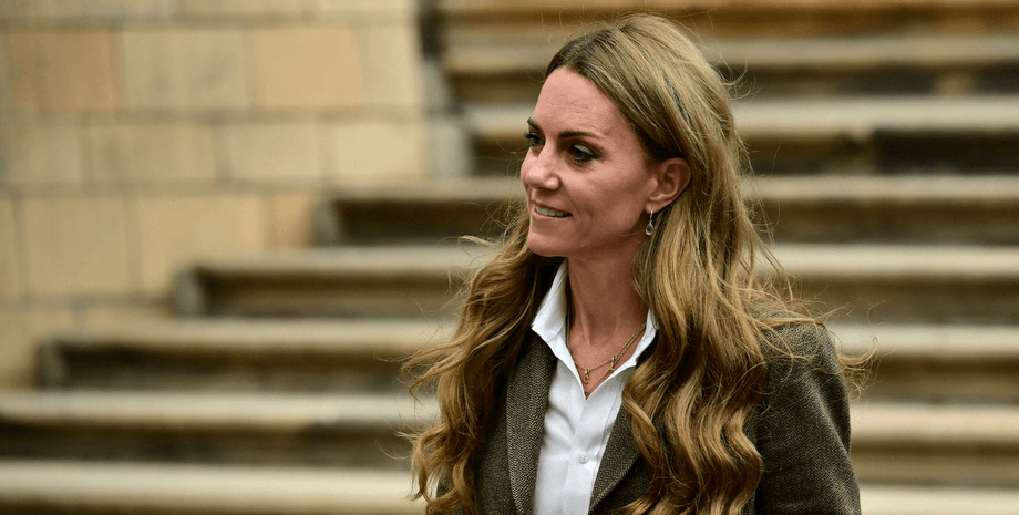 Кейт Миддлтон вышла в свет с новым цветом волос