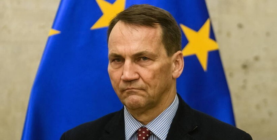 Голова МВС Польщі Радослав Сікорський Голова МВС Польщі Радослав Сікорський, Сікорський про війну РФ, Сікорський про армію НАТО, Сікорський НАТО в Україні, Польща про введення військ
