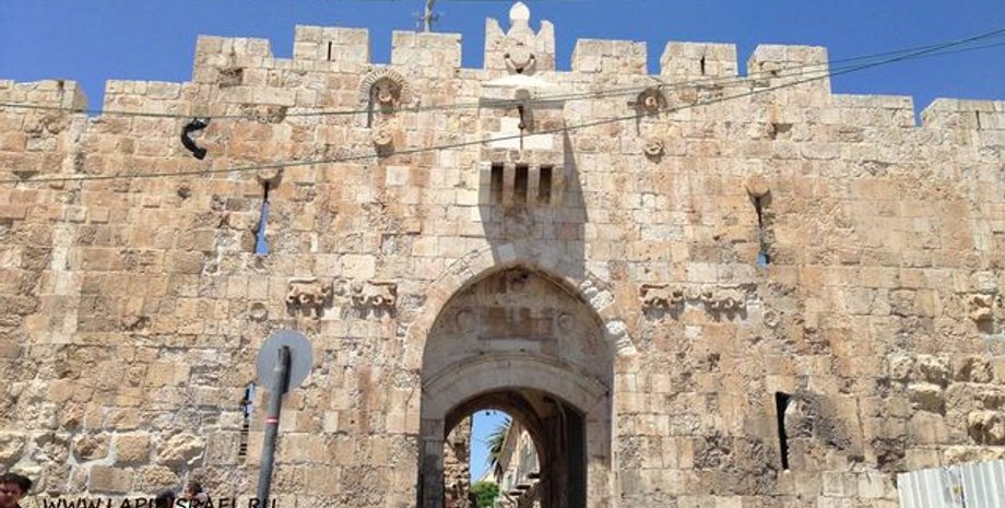 Львиные ворота / Фото из открытых источников