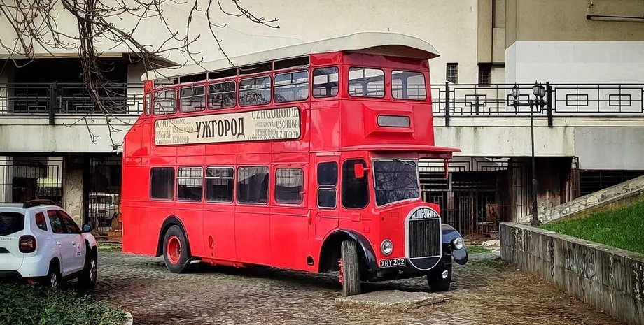 автобус Leyland Titan