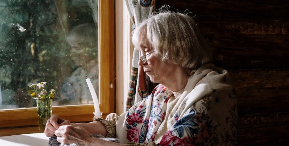 Пенсійний вік в Україні — люди можуть працювати до 90 років — демографиня Пенсіонерка