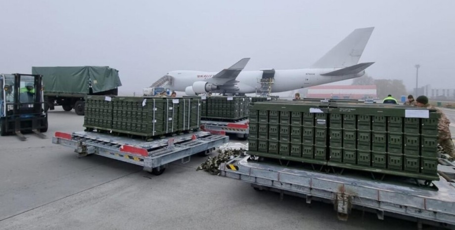 Военная помощь США поставки вооружение самолеты оружие Украина