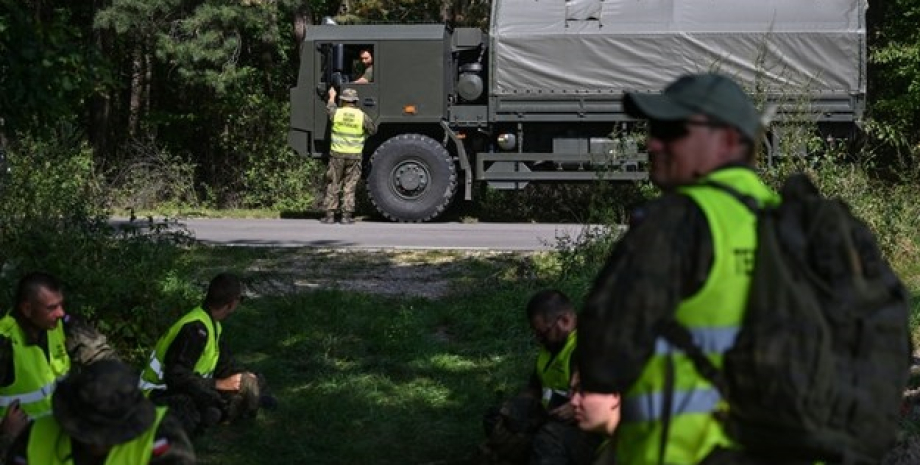 I militari hanno completato la ricerca di un drone che è volato nel territorio d...