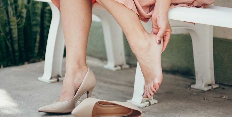 тесная обувь, как разносить тесную обувь