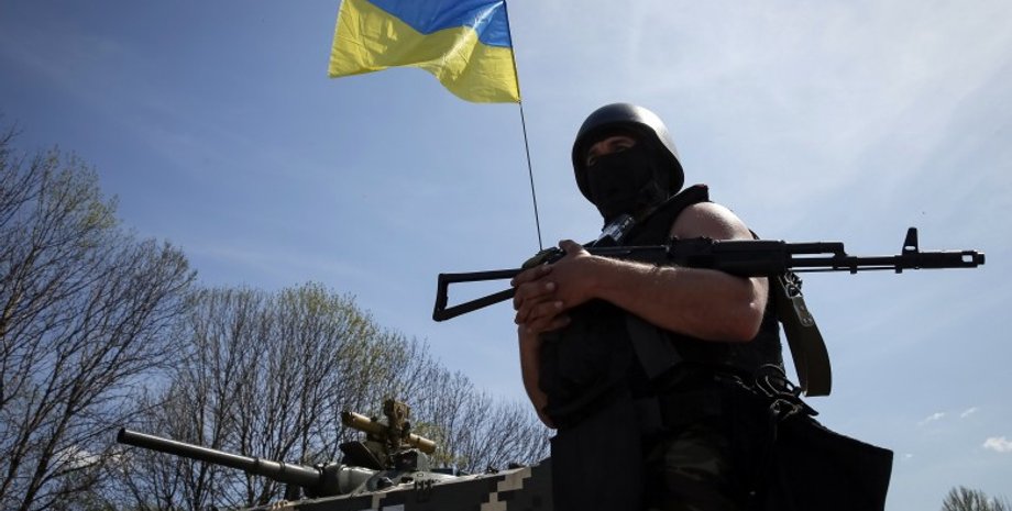 возвращение к границам до 24 февраля, ВСУ, украинский флаг военный,