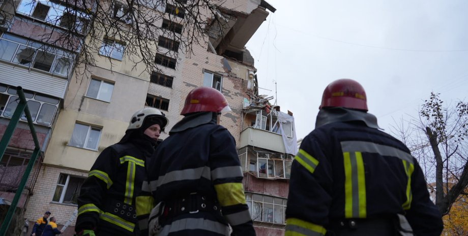 Наслідки після вибуху у багатоповерхівці на Тернопільській у Хмельницькому, 28 жовтня