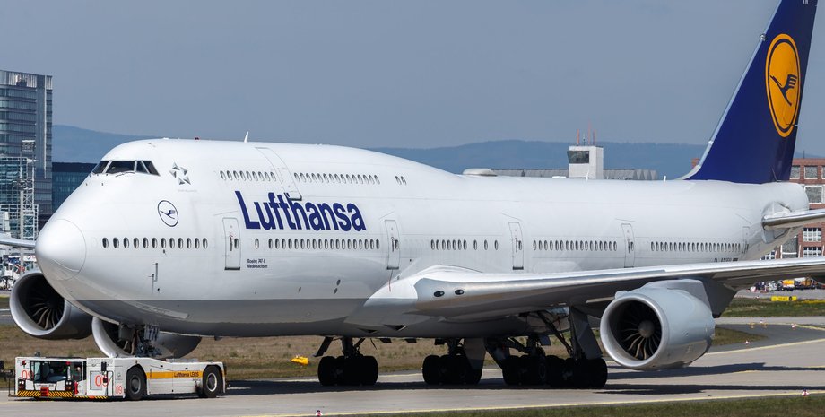 пасажирські літаки Lufthansa