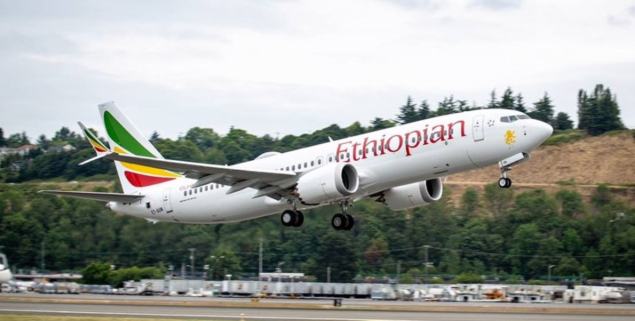 Boeing 737 Ефіопських авіаліній, літак,