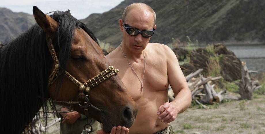 Путін, Володимир Путін, путін голий торс, путін на коні, путін велика сімка, голий путін фото, фото путіна