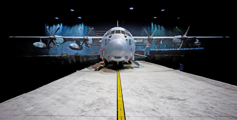 Самолет AC-130, AESA, радар