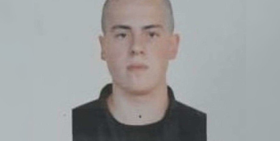 солдат-срочник, Артемий Рябчук, срочник расстрелял сослуживцев, расстрел НГУ