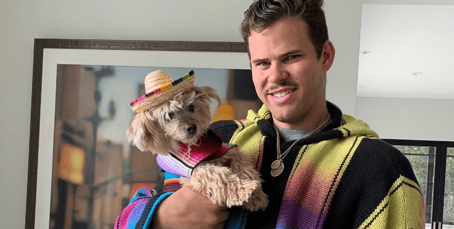 Крис Хамфрис, собачка