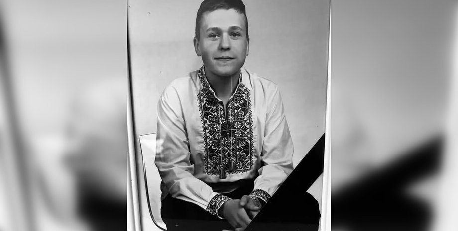 Алексей Петренко