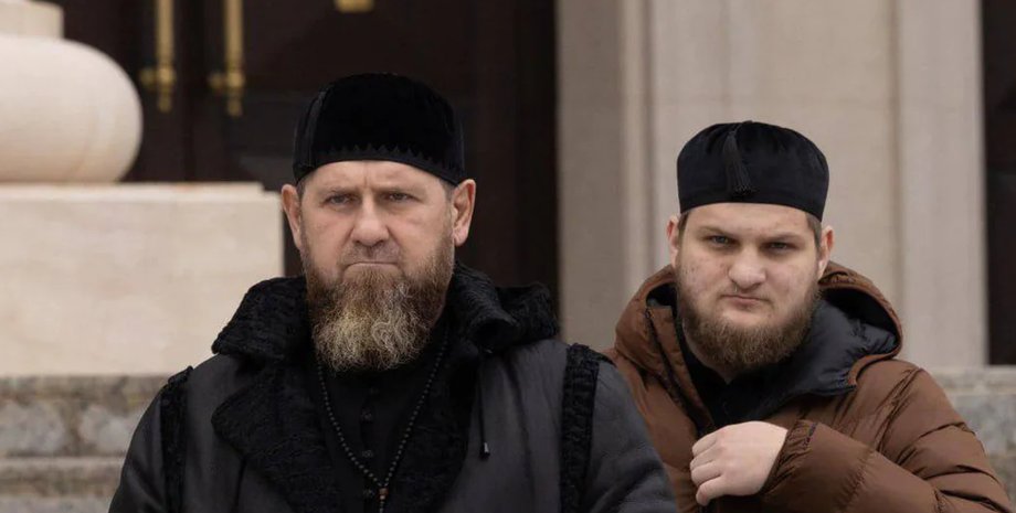 Рамзан Кадыров и его сын Ахмат Кадыров, который был назначен и.о. вице-премьера Чечни