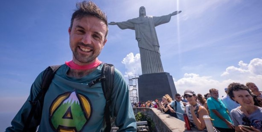 Турист, Авантюрист, Бразилія, статуя Христа-Спасителя, туристи, рекорд, подорож