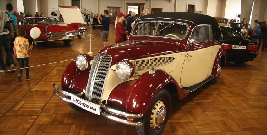 BMW 326, ретро авто, Mercedes 540, Mercedes 770, Tatra T87, Horch 853