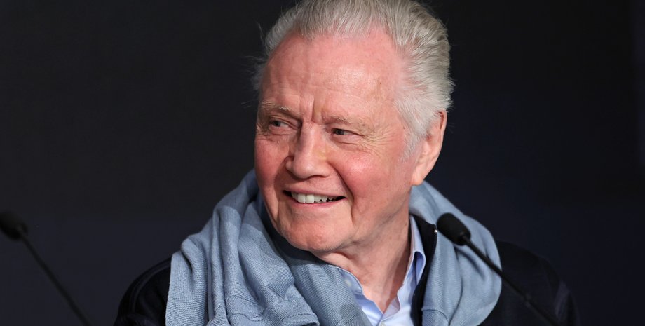 Джон Войт, отец Анджелины Джоли